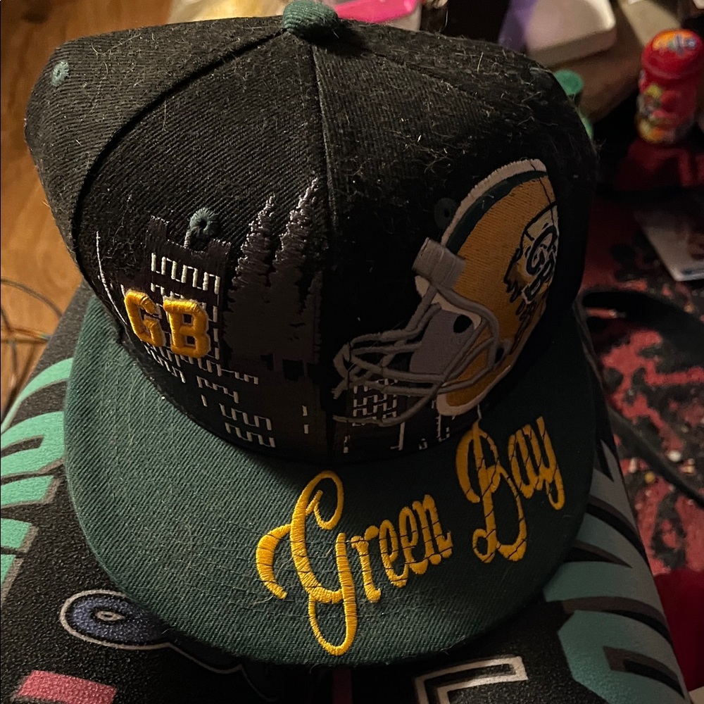 Green Bay Script Embroidered Snapback Hat - Green/Black